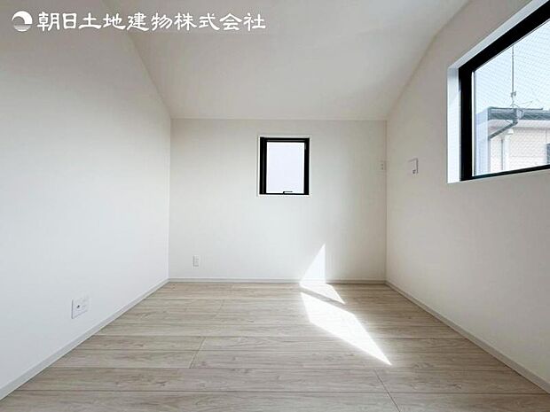 すぐの見学や資料請求など、お気軽にお問い合わせください