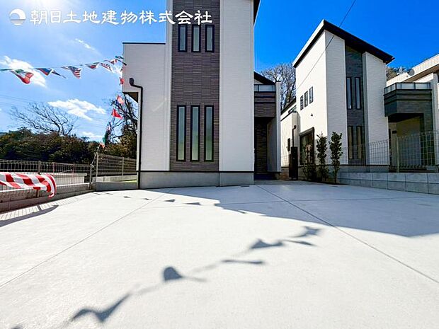 すぐの見学予約や資料請求などお気軽にお問い合わせお待ちしております
