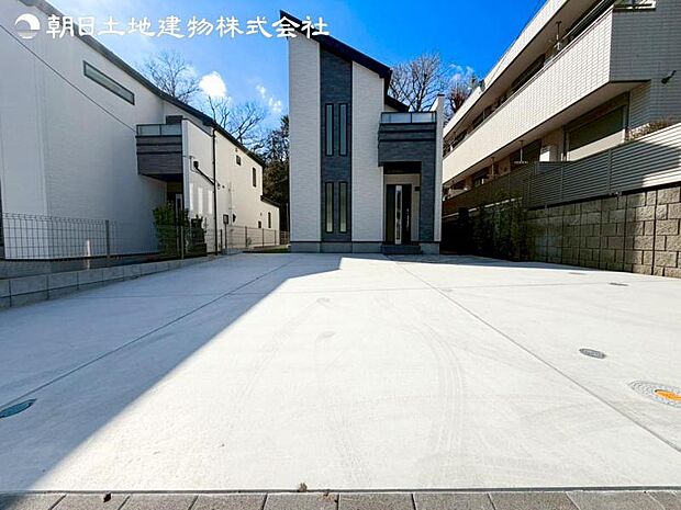 すぐの見学予約や資料請求などお気軽にお問い合わせお待ちしております