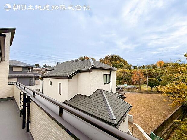 すぐの見学予約や資料請求などお気軽にお問い合わせお待ちしております