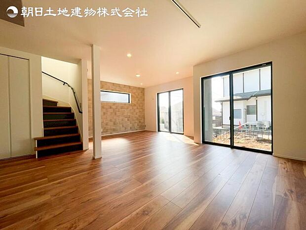 すぐの見学や資料請求などお気軽にお問い合わせお待ちしております