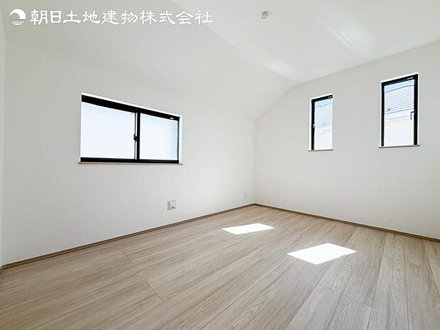 すぐのご見学や資料請求など、お気軽にお問い合わせください