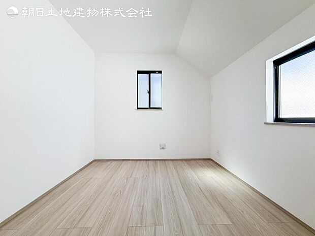 すぐのご見学や資料請求など、お気軽にお問い合わせください