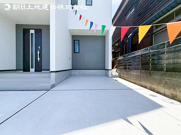 すぐのご見学や資料請求など、お気軽にお問い合わせください