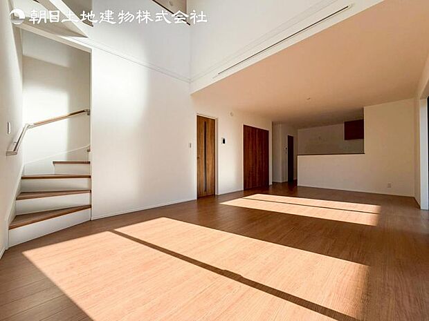 すぐの見学や資料請求などお気軽にお問い合わせお待ちしております