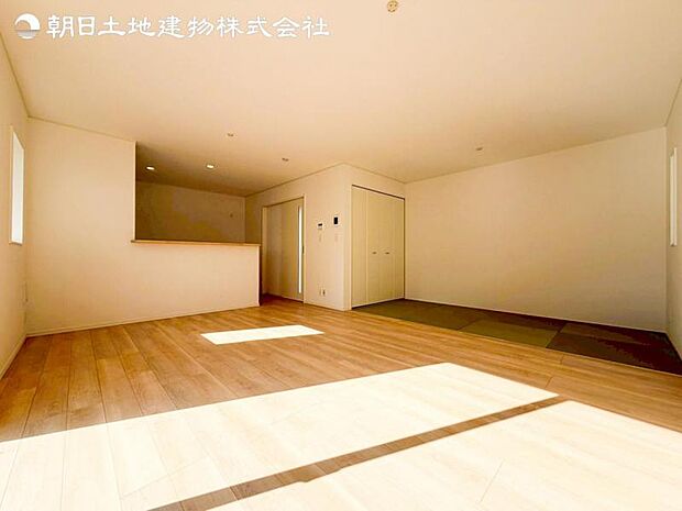 すぐの見学や資料請求などお気軽にお問合せお待ちしております