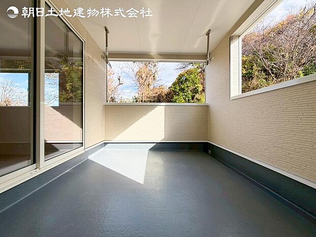 すぐの見学や資料請求などお気軽にお問合せお待ちしております