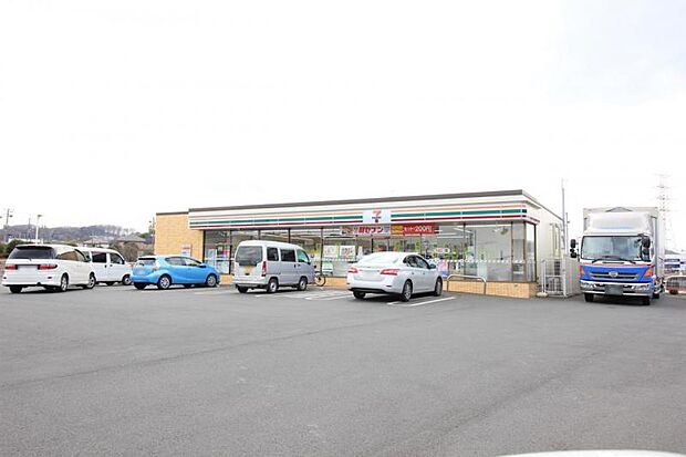 セブンイレブン町田芝溝街道店まで約919ｍ