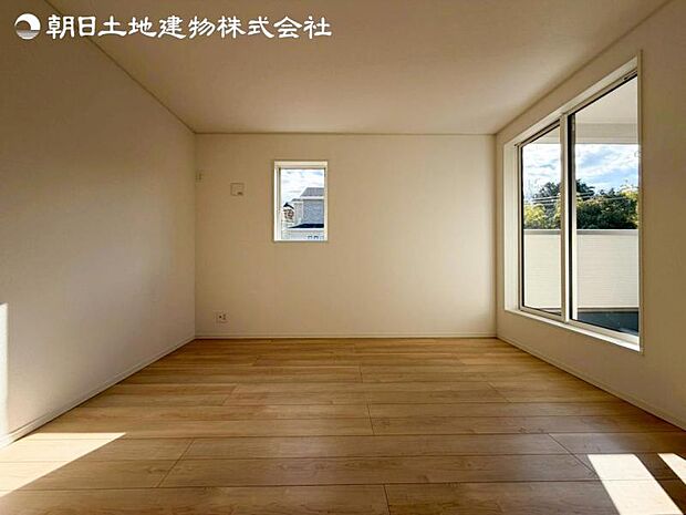 すぐの見学や資料請求などお気軽にお問合せお待ちしております