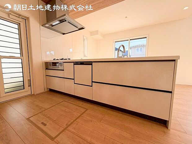 すぐの見学や資料請求などお気軽にお問い合わせおまちしております