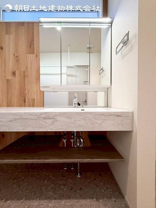 すぐの見学や資料請求などお気軽にお問い合わせおまちしております