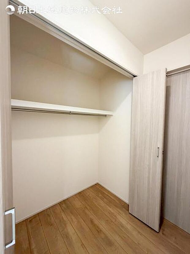 すぐの見学や資料請求などお気軽にお問い合わせおまちしております