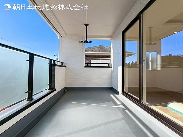 すぐの見学や資料請求などお気軽にお問い合わせおまちしております