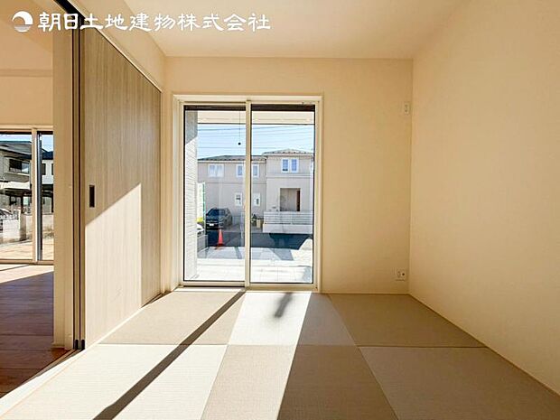 すぐの見学や資料請求などお気軽にお問い合わせおまちしております