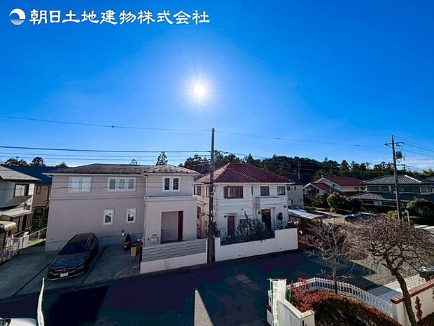 すぐの見学や資料請求などお気軽にお問い合わせおまちしております