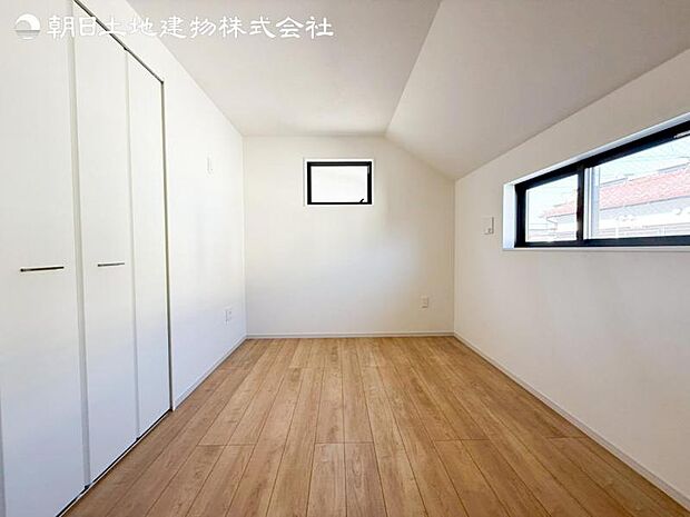 すぐの見学や資料請求など、お気軽にお問い合わせください