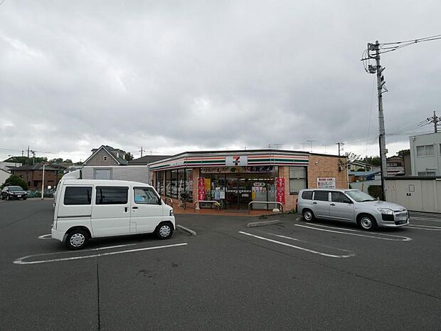 セブンイレブン町田大蔵店まで約718m