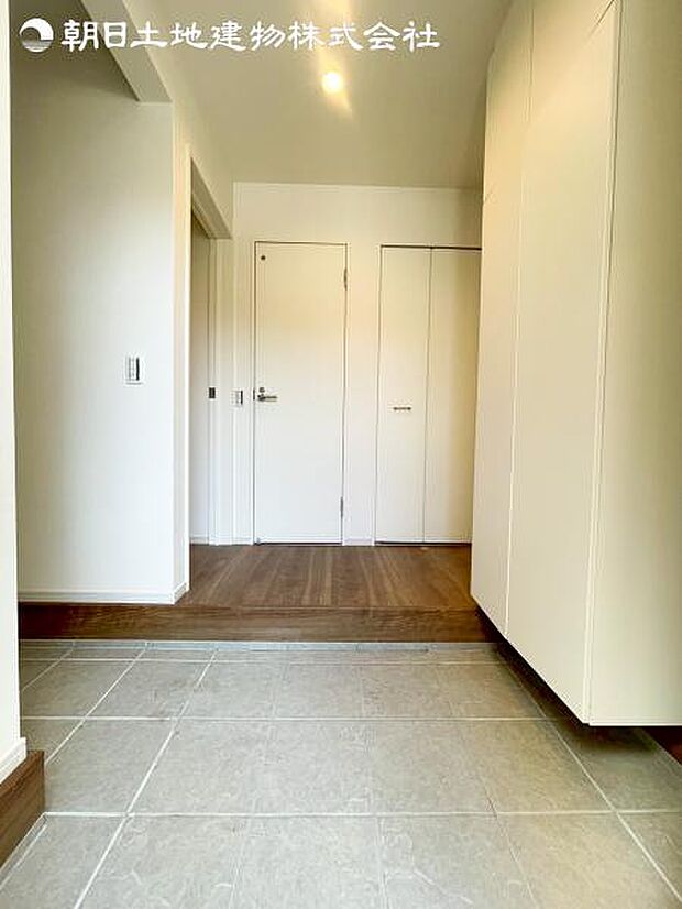 すぐの見学や資料請求などお気軽にお問い合わせおまちしております