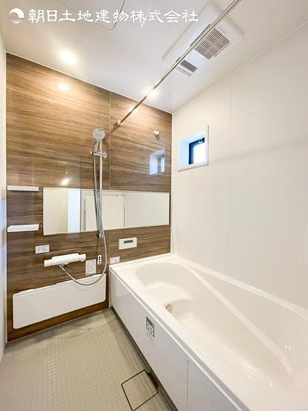 すぐの見学や資料請求などお気軽にお問い合わせおまちしております