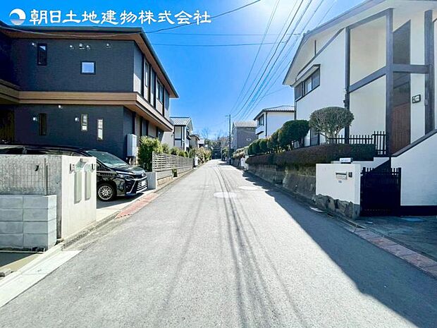 すぐの見学や資料請求などお気軽にお問い合わせおまちしております