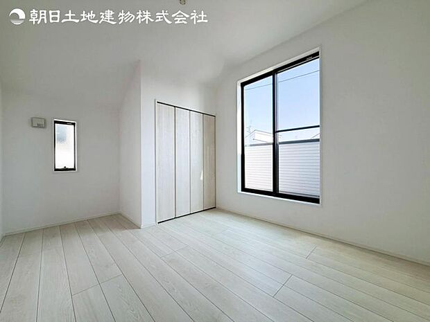 すぐの見学や資料請求など、お気軽にお問い合わせください