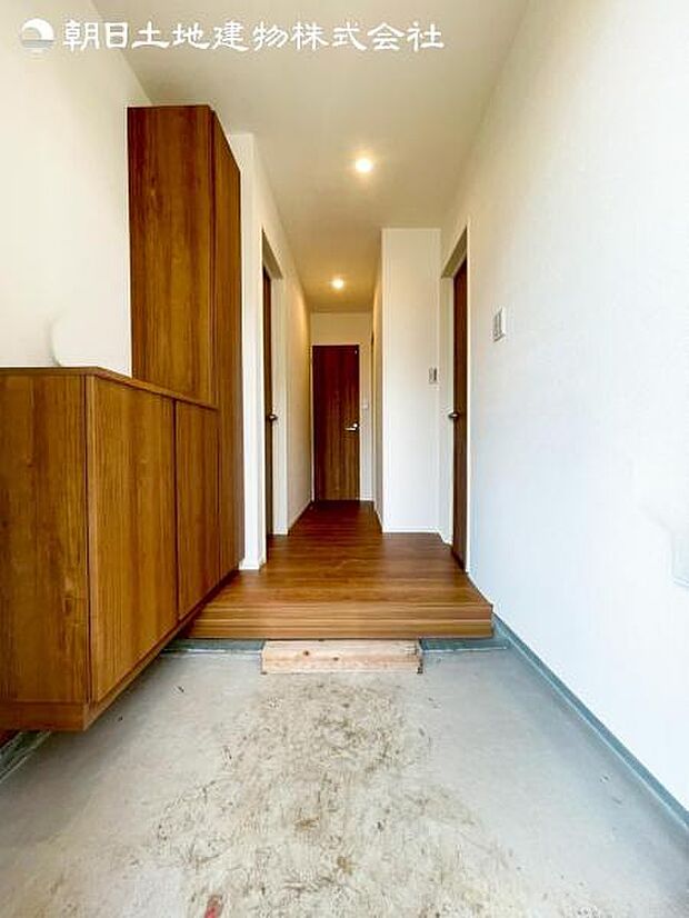 すぐの見学や資料請求など、お気軽にお問合せお待ちしております。