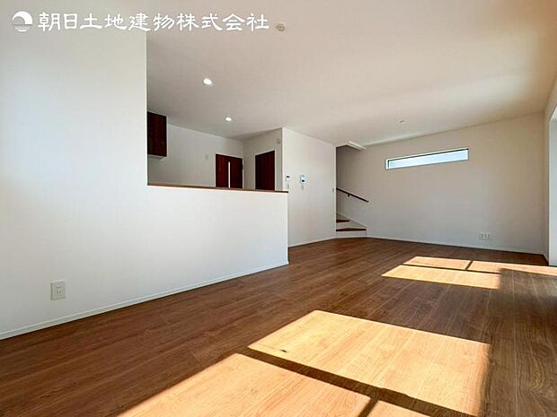 すぐの見学や資料請求など、お気軽にお問合せお待ちしております。