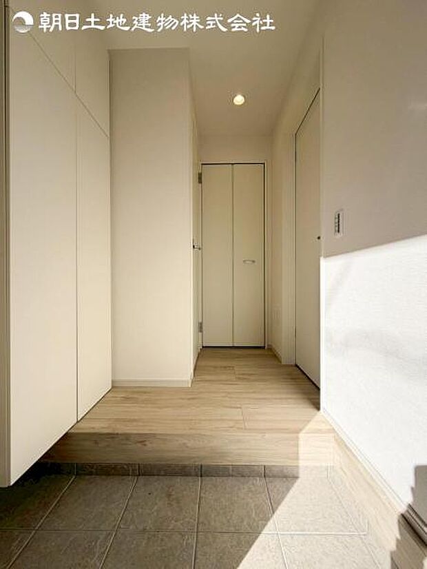 すぐの見学や資料請求などお気軽にお問い合わせお待ちしております