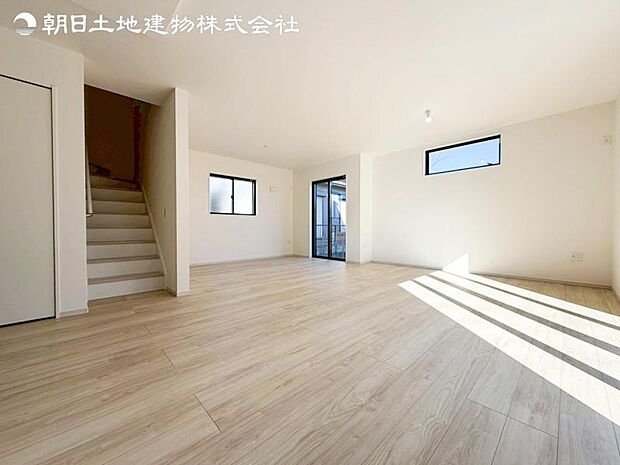 すぐの見学や資料請求などお気軽にお問い合わせお待ちしております