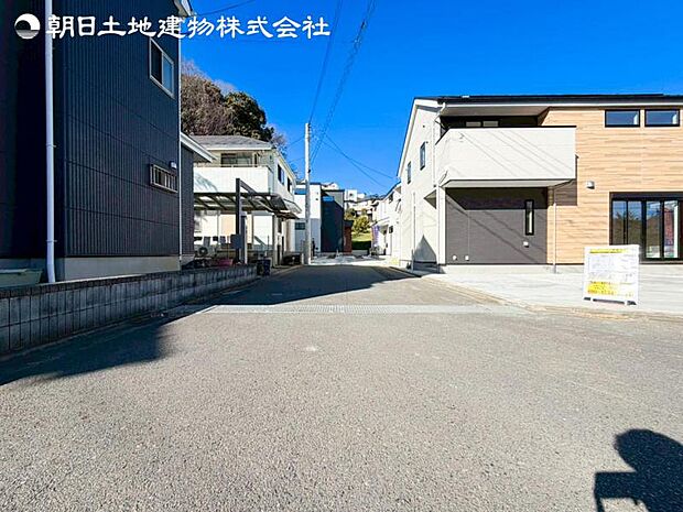 すぐの見学や資料請求などお気軽にお問い合わせお待ちしております