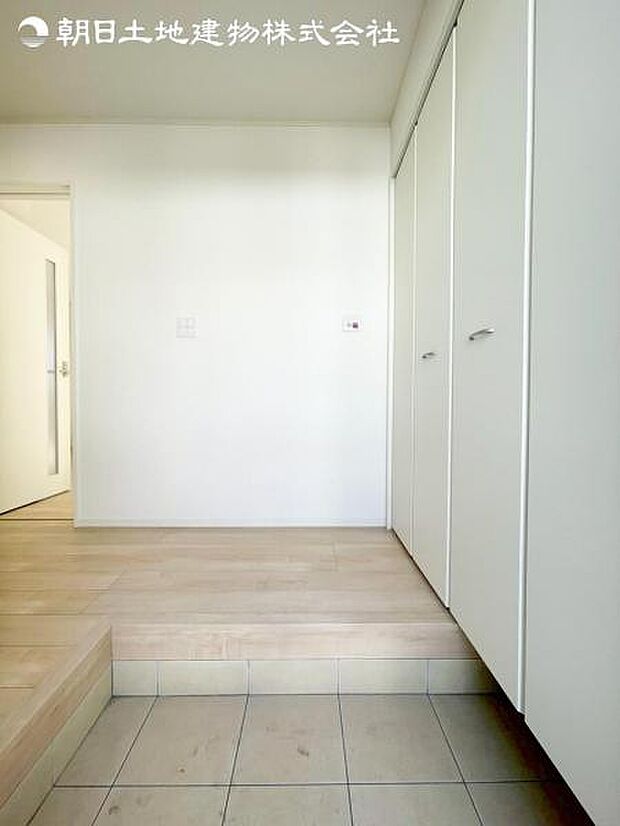 すぐの見学や資料請求などお気軽にお問い合わせお待ちしております