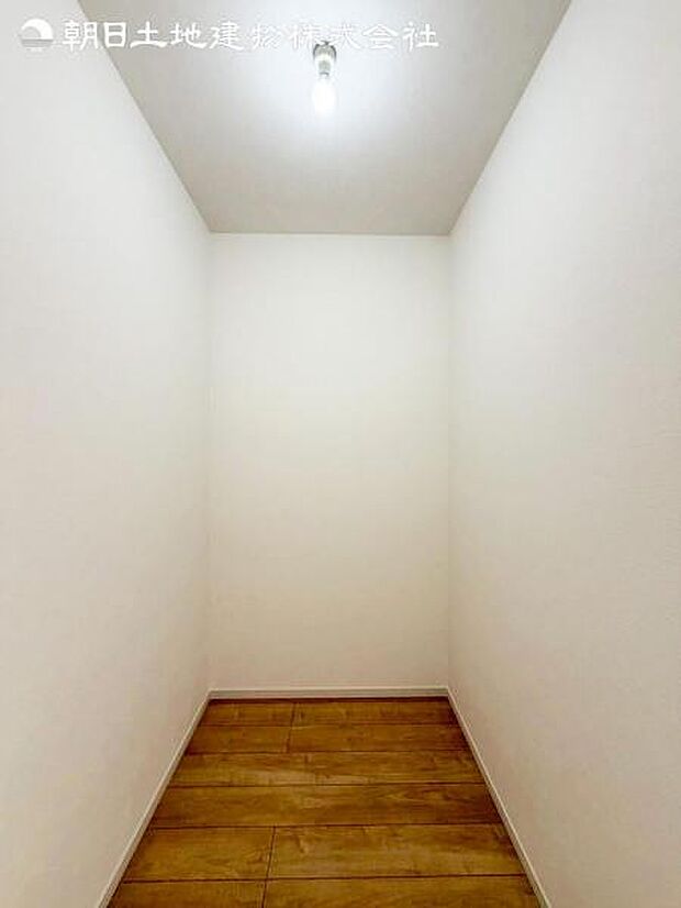 すぐのご見学や資料請求など、お気軽にお問い合せください