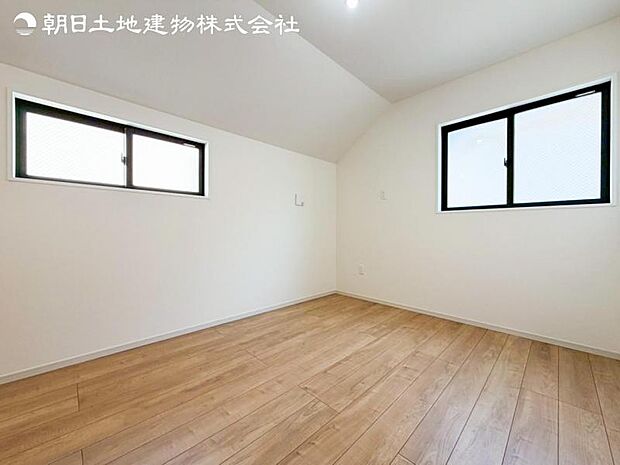 すぐのご見学や資料請求など、お気軽にお問い合せください