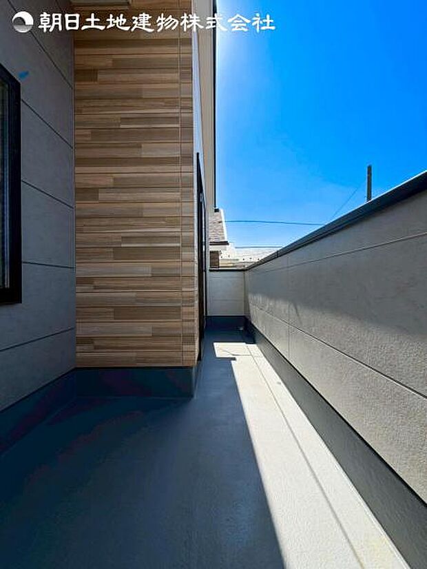 すぐのご見学や資料請求など、お気軽にお問い合せください