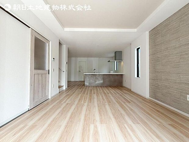 すぐの見学や資料請求など、お気軽にお問い合わせください