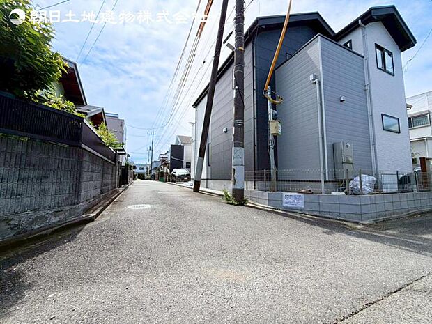すぐの見学や資料請求など、お気軽にお問い合わせください