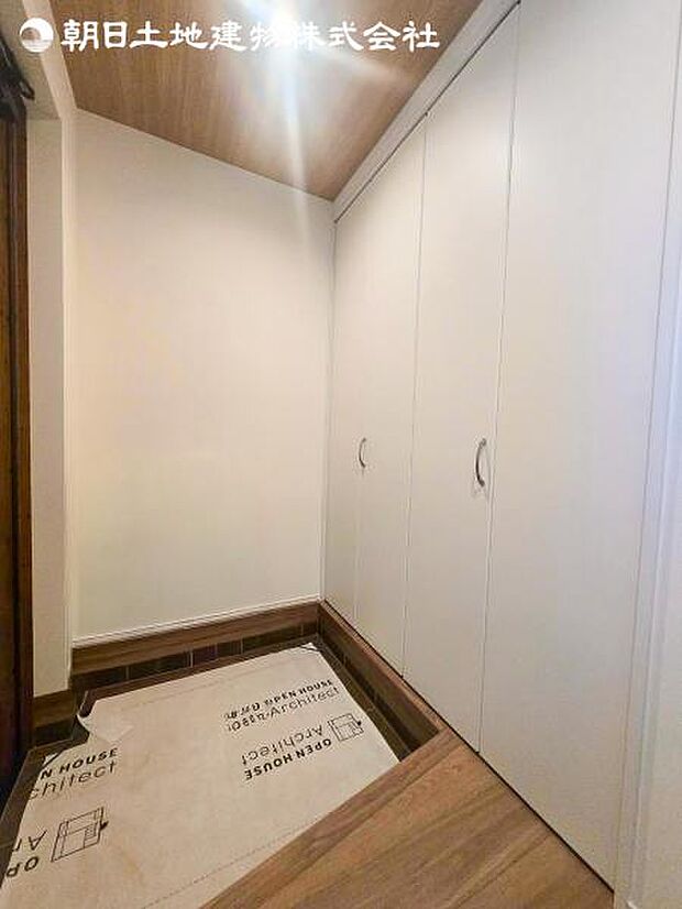 すぐの見学や資料請求など、お気軽にお問い合わせください