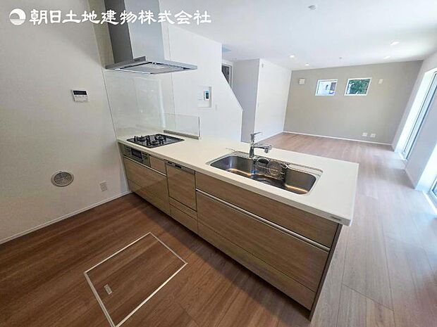すぐの見学や資料請求など、お気軽にお問い合わせください