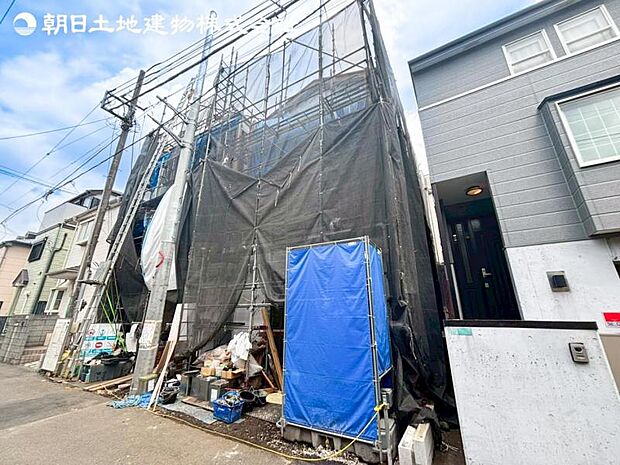 すぐのご見学や資料請求など、お気軽にお問い合せください