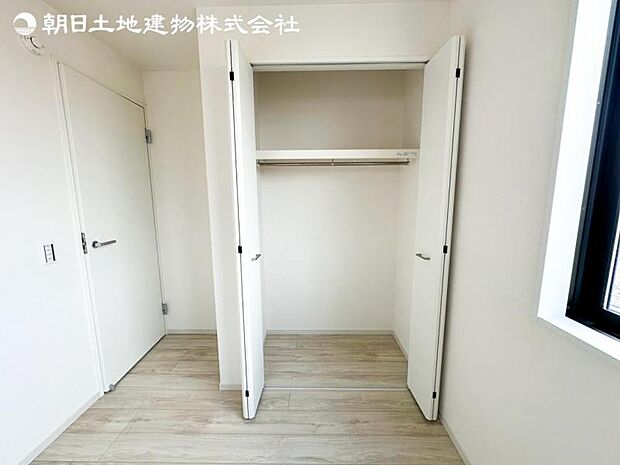 すぐのご見学や資料請求など、お気軽にお問い合せください