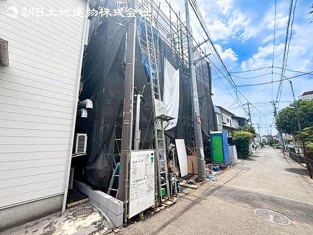 すぐのご見学や資料請求など、お気軽にお問い合せください