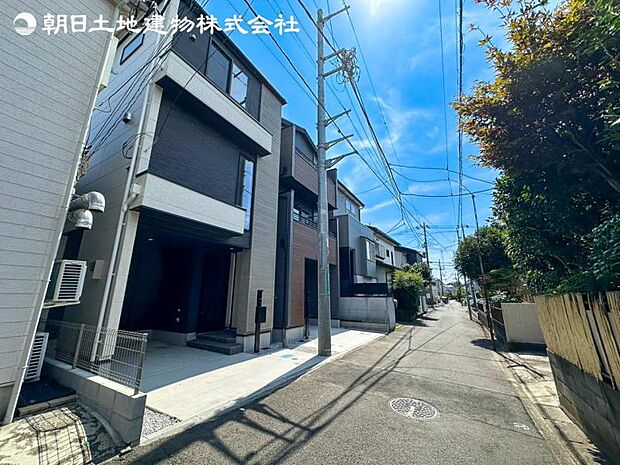 すぐのご見学や資料請求など、お気軽にお問い合せください
