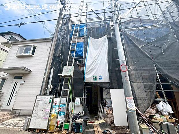 すぐのご見学や資料請求など、お気軽にお問い合せください