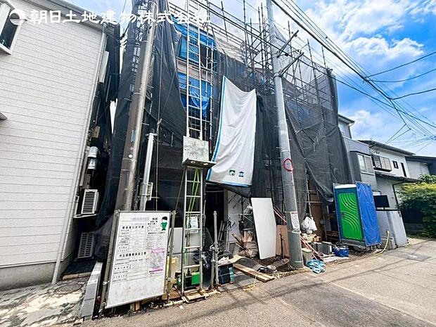 すぐのご見学や資料請求など、お気軽にお問い合せください