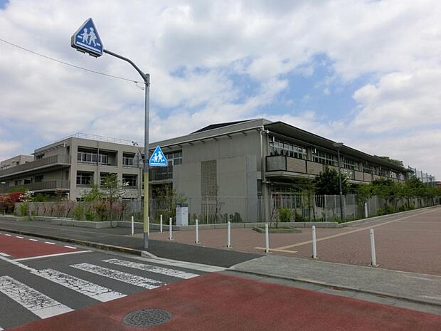 図師小学校まで約1354m