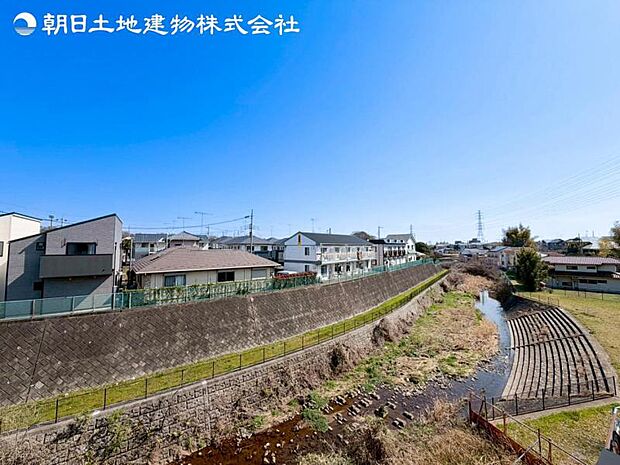 すぐのご見学や資料請求などお気軽にお問い合わせください