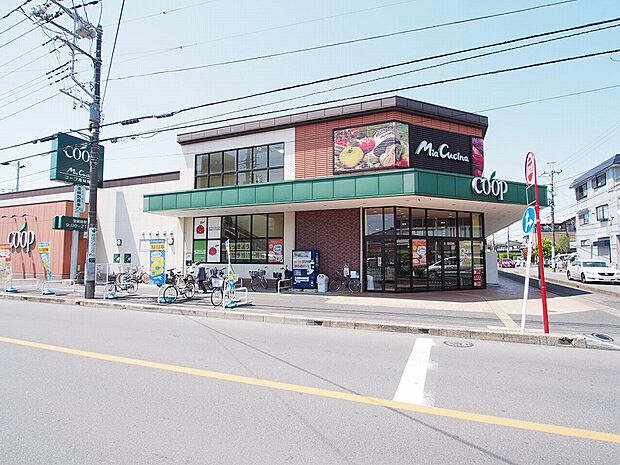 ユーコープミアクチーナ南林間店まで約718m