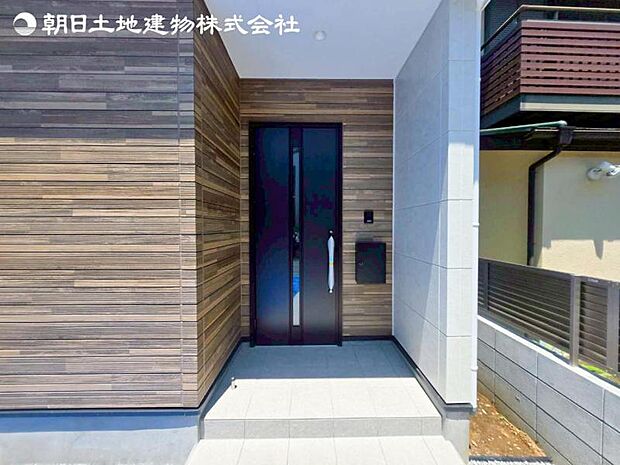 すぐの見学や資料請求など、お気軽にお問い合わせください