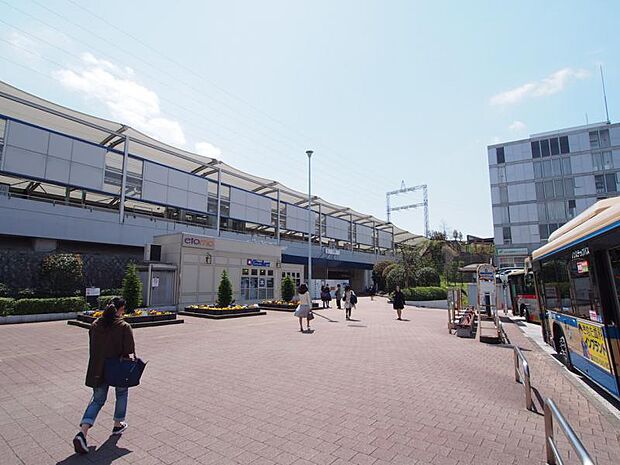 江田駅まで約2535m