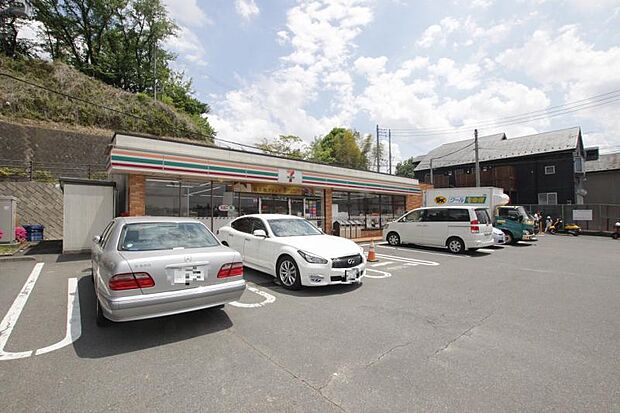 セブンイレブン横浜鉄町店まで約360ｍ